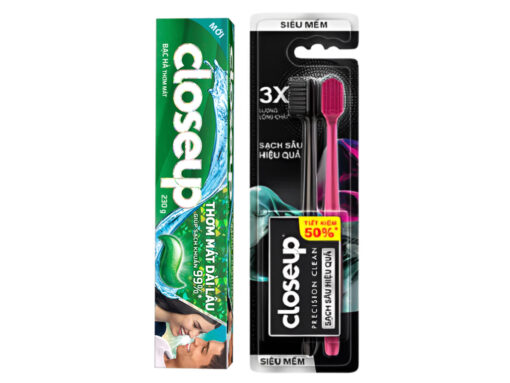 Kem đánh răng Closeup bạc hà 230g + 2 bàn chải đánh răng Closeup Precision Clean siêu mềm