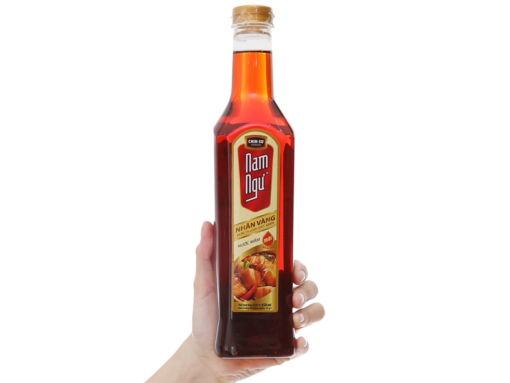 Nước mắm Nam Ngư nhãn vàng 14 độ đạm chai 650ml - Hình ảnh 2