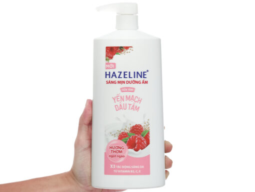 Sữa tắm dưỡng ẩm sáng da Hazeline yến mạch dâu tằm 796ml